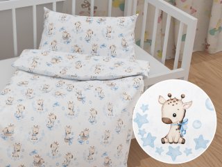 Detské bavlnené posteľné obliečky do postieľky Sandra SA-443 Modré žirafy na bielom - Biante.sk