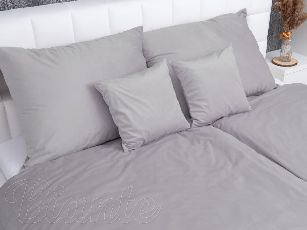 Hrejivé mikroplyšové posteľné obliečky MIS-011 Svetlo sivé - detail 1 - Biante.sk