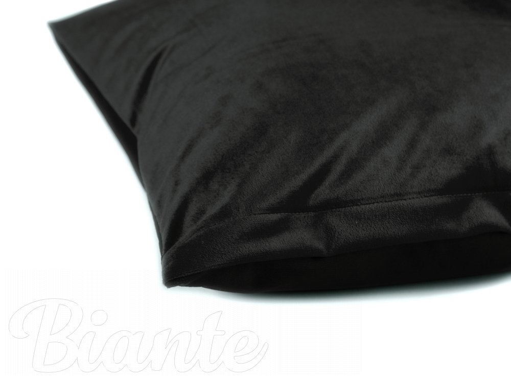 Sametový povlak na polštář Velvet Premium SVP-023 Černý - detail 2 - Biante.cz