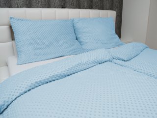 Hrejivé posteľné obliečky Minky 3D bodky MKP-008 Nebeské modré - detail 1 - Biante.sk