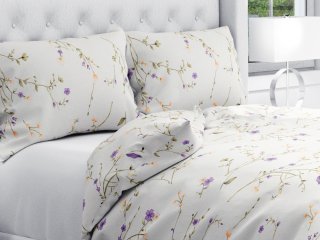 Bavlnené posteľné obliečky Sandra SA-382 Fialové lúčne kvietky na krémovom - Biante.sk