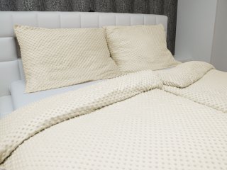 Hrejivé posteľné obliečky Minky 3D bodky MKP-014 Krémové - detail 1 - Biante.sk