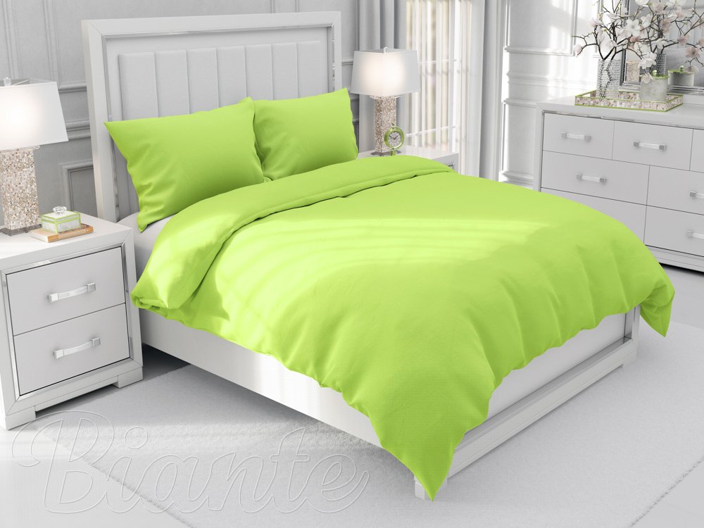 Bavlnené jednofarebné posteľné obliečky Moni MO-017 Žiarivo zelené - Biante.sk
