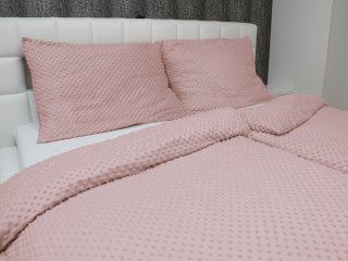 Hrejivé posteľné obliečky Minky 3D bodky MKP-051 Staroružové - detail 1 - Biante.sk