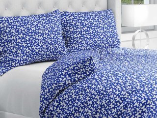 Bavlnené posteľné obliečky Sandra SA-376 Biele motýliky na modrom - Biante.sk