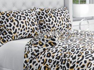 Bavlnené posteľné obliečky Sandra SA-409 Leopardí vzor na bielom - Biante.sk
