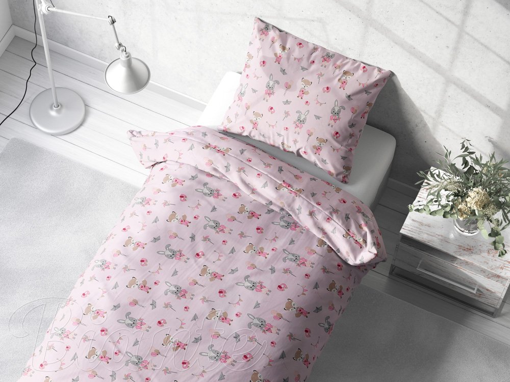 Detské bavlnené posteľné obliečky Sandra SA-466 Zajačikovia a líšky s balónikmi na ružovom - detail 1 - Biante.sk
