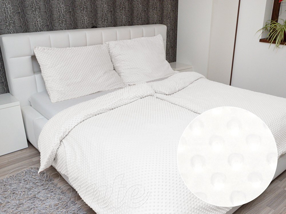 Hrejivé posteľné obliečky Minky 3D bodky MKP-016 Krémovo biele - Biante.sk