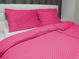 Hrejivé posteľné obliečky Minky 3D bodky MKP-009 Fuchsiové - detail 1 - Biante.sk