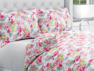 Bavlnené posteľné obliečky Sandra SA-493 Kolibríky s ružovými kvetmi na bielom - Biante.sk
